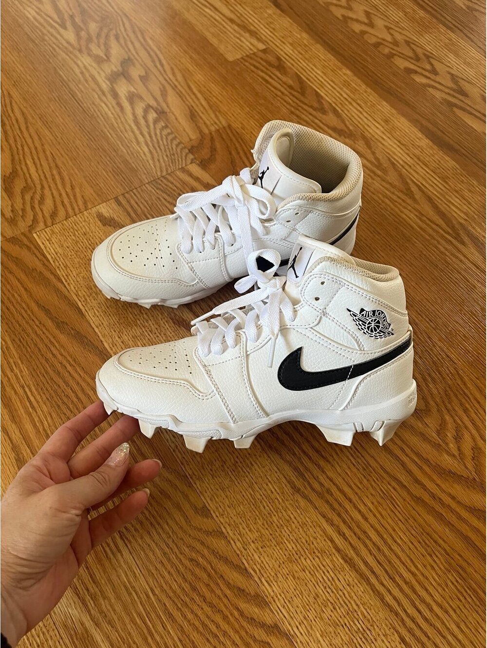 Youth Size 4 Air Jordan 1 Mid Multisport Cleats